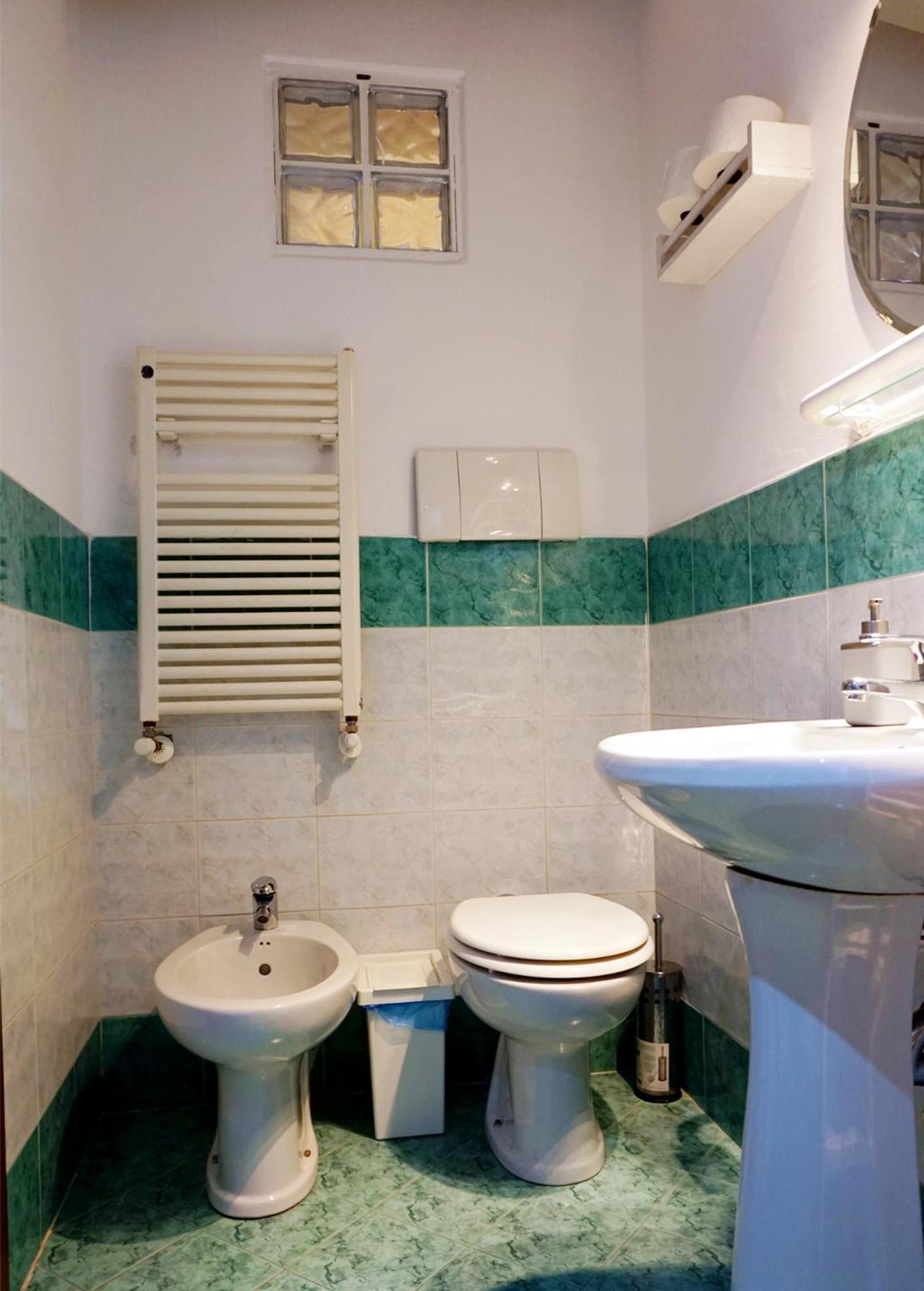 Studio Apartment Vicolo Lavandai Milan Ruang foto