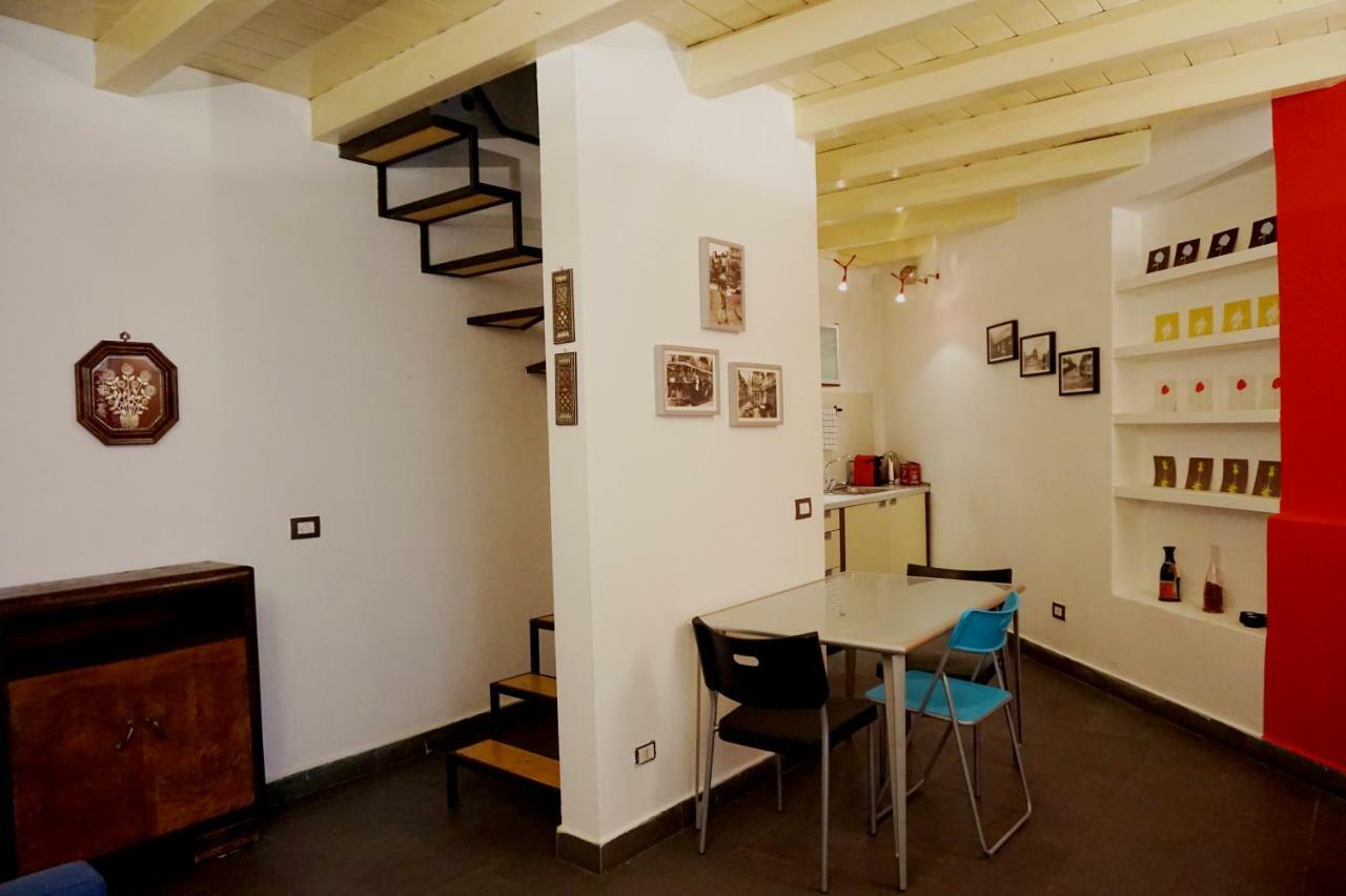 Studio Apartment Vicolo Lavandai Milan Bagian luar foto