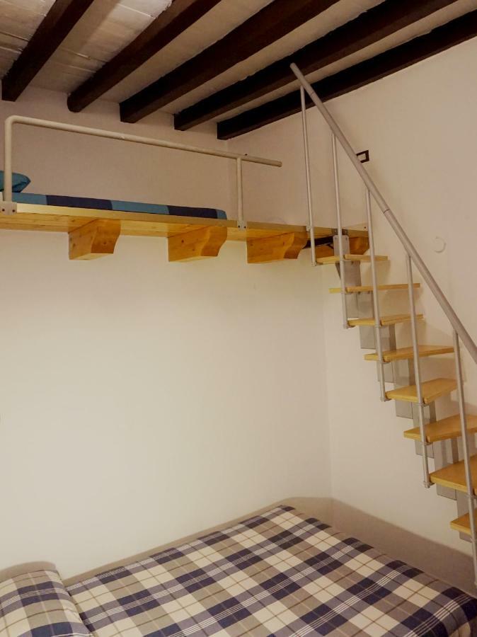 Studio Apartment Vicolo Lavandai Milan Bagian luar foto