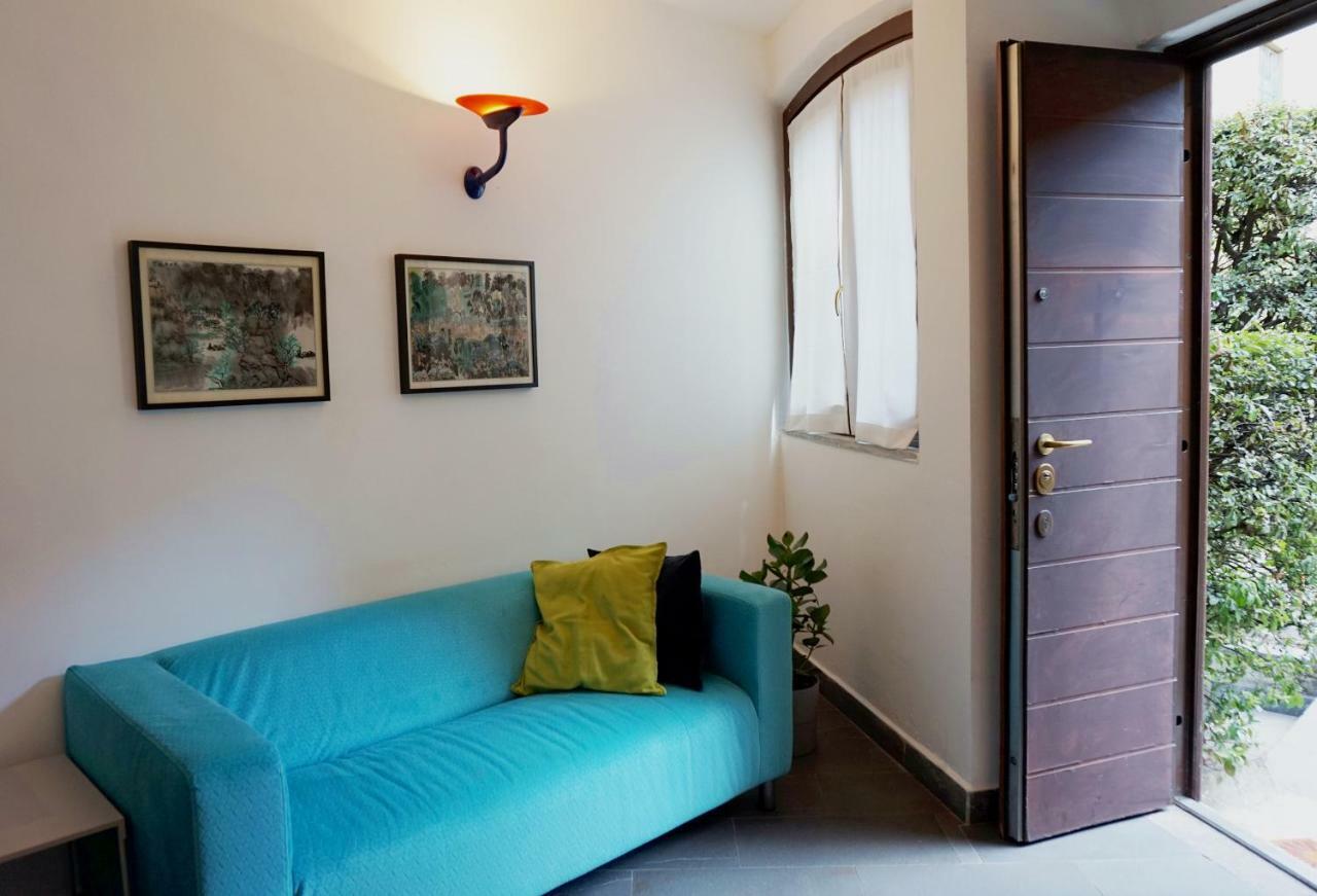 Studio Apartment Vicolo Lavandai Milan Bagian luar foto